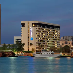 Radisson Blu Hotel, Deira Creek ***** Dubai